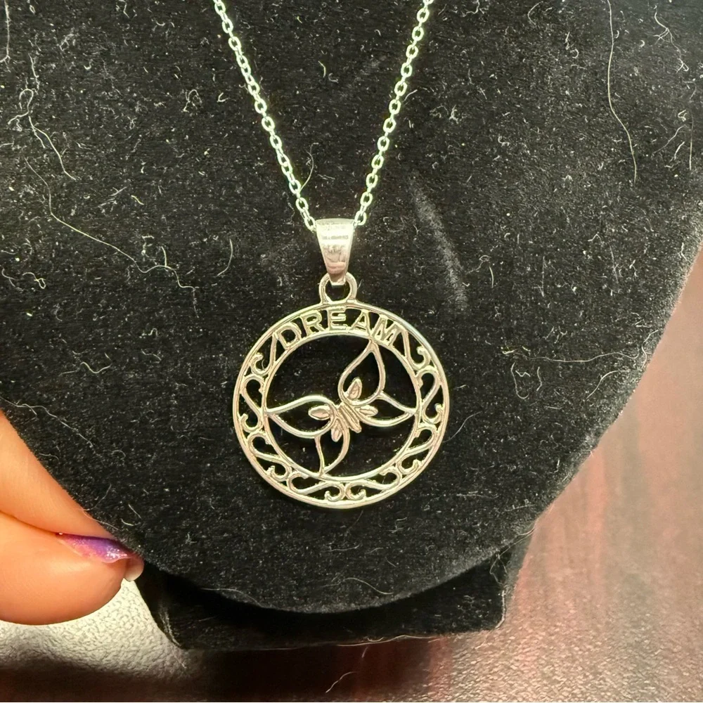 Avon Sterling Silver Inspirational Filigree  Necklace with Pendant “Dream” NIB